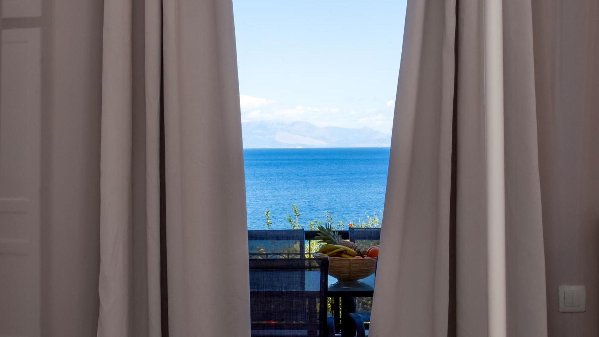 Ionian Kaizer Boutique Apartment Achilleion Bagian luar foto