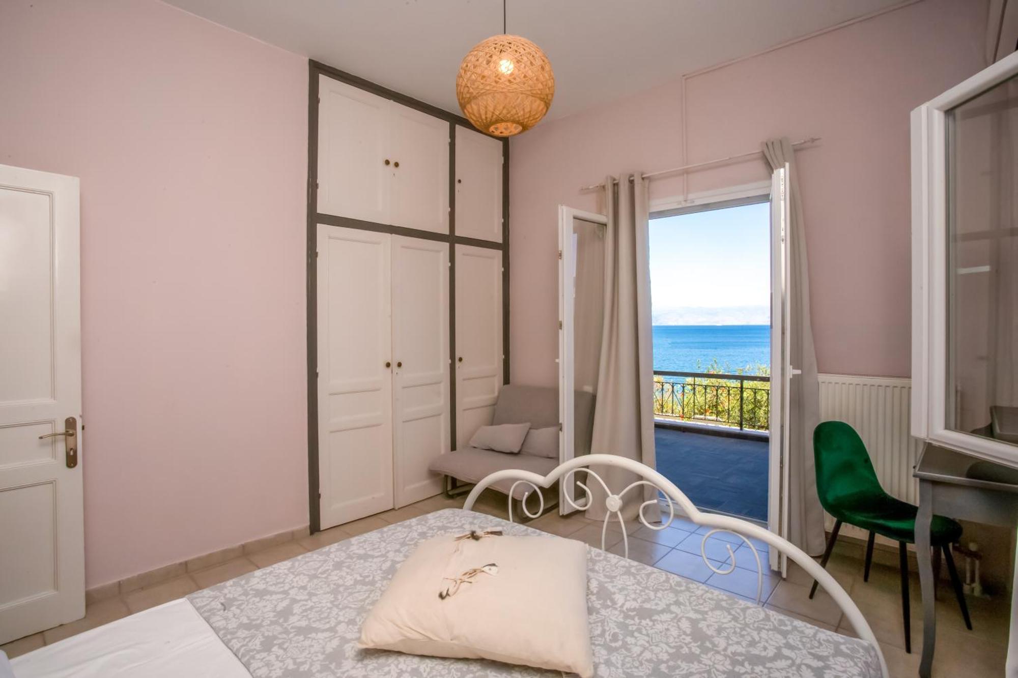 Ionian Kaizer Boutique Apartment Achilleion Bagian luar foto